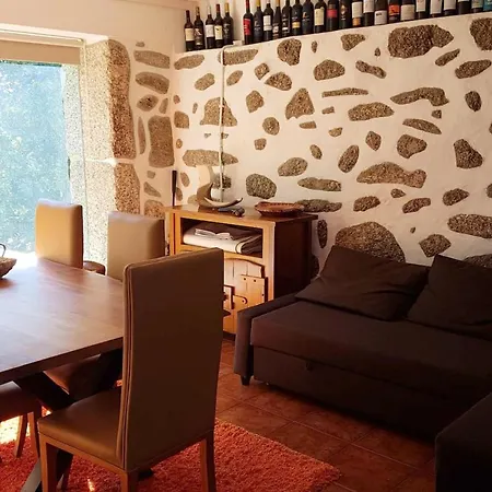 Dom wakacyjny House With 4 Bedrooms In With Wonderful Mountain View Shared Pool Terrace Cabeceiras de Basto