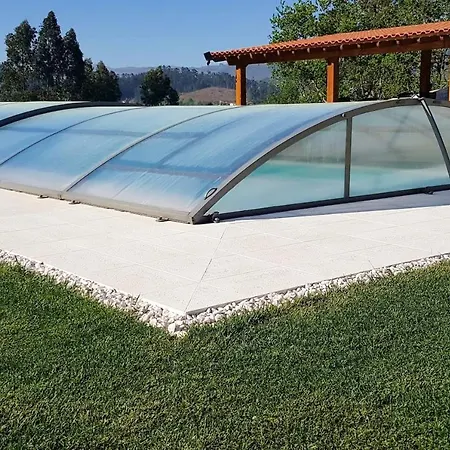 House With 4 Bedrooms In With Wonderful Mountain View Shared Pool Terrace Dom wakacyjny Cabeceiras de Basto